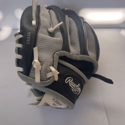 Rawlings Baseball Glove 