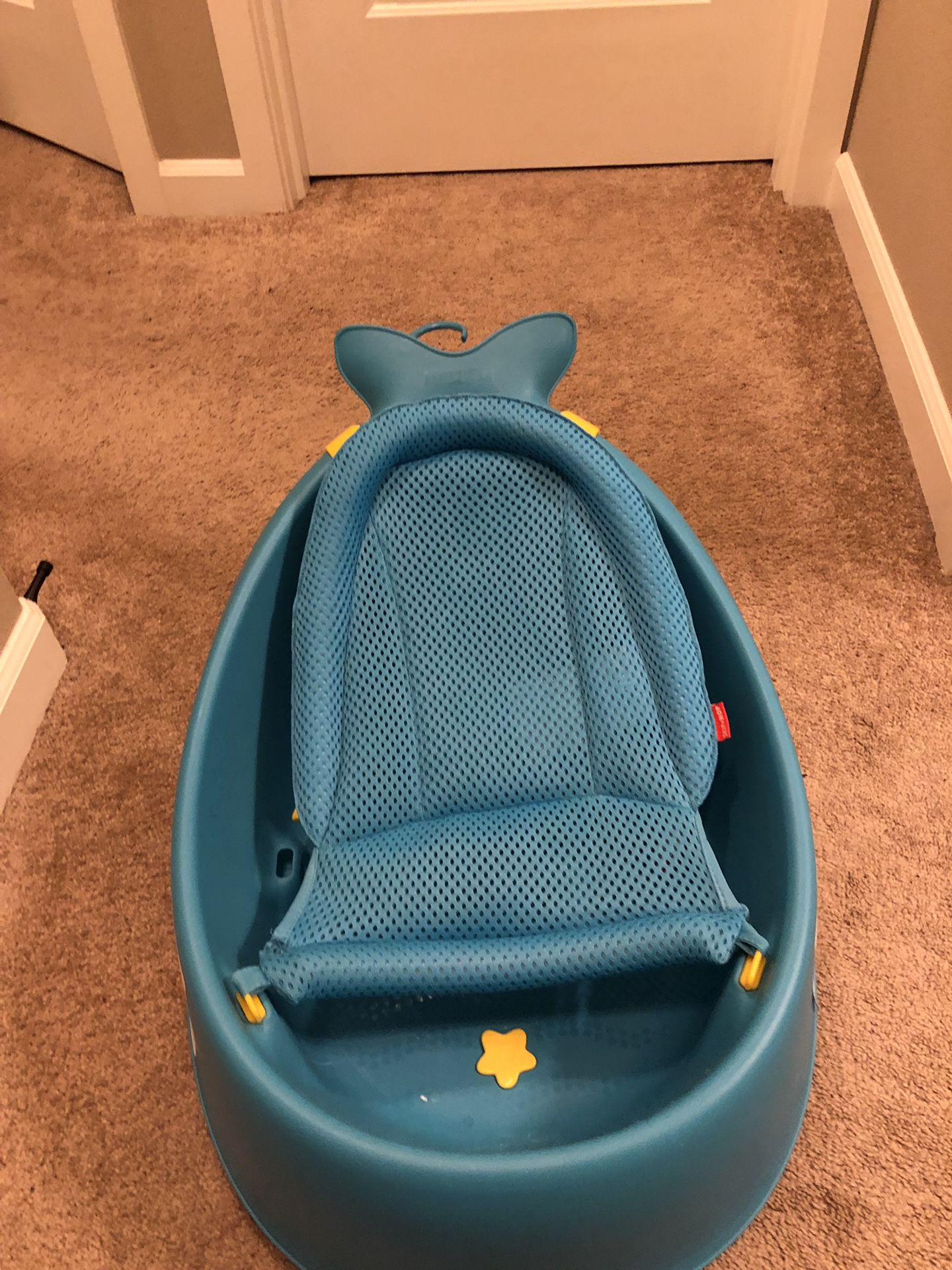 Moby baby bathtub
