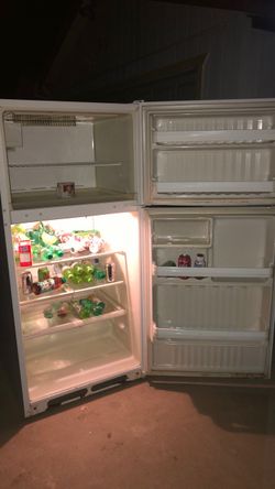 19cubic Ft GE refrigerator