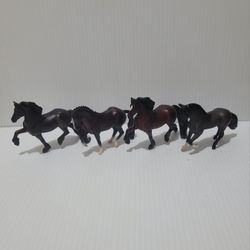 BREYER Stablemates Lot- 4  #6221, #5623, #5906, #5412 Vintage 3"X3.5"
