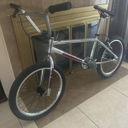 Redline  RL 440 And Zenital BMX Bikes 