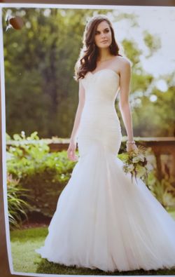 Wedding dress, size 12 fits like 10
