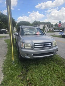 2004 Toyota Sequoia