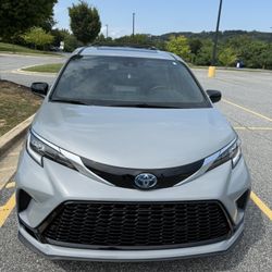 2023 Toyota Sienna XSE 