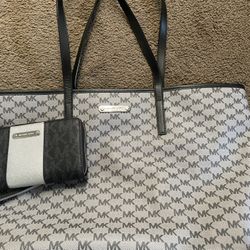 Michael Kors Purse And Wallet