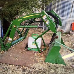 John Deere 120 R Attachment 