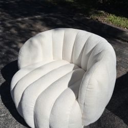 White side Chair 