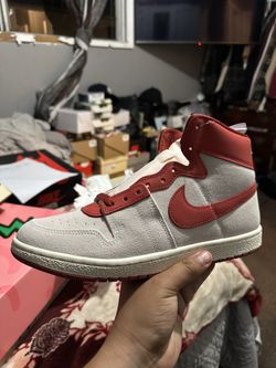 Jordan Air Ship Every Game Dune Red