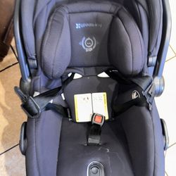 Uppababy Mesa V2 Infant Car Seat 