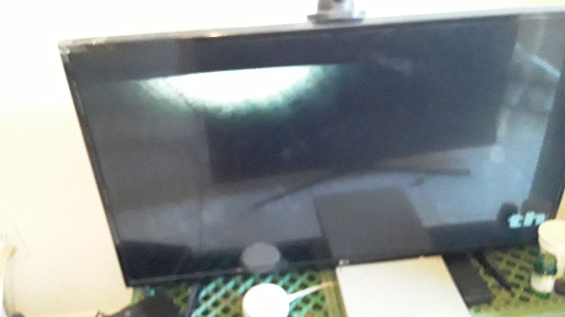 43inch LG smart Flatscreen TV. with remote.