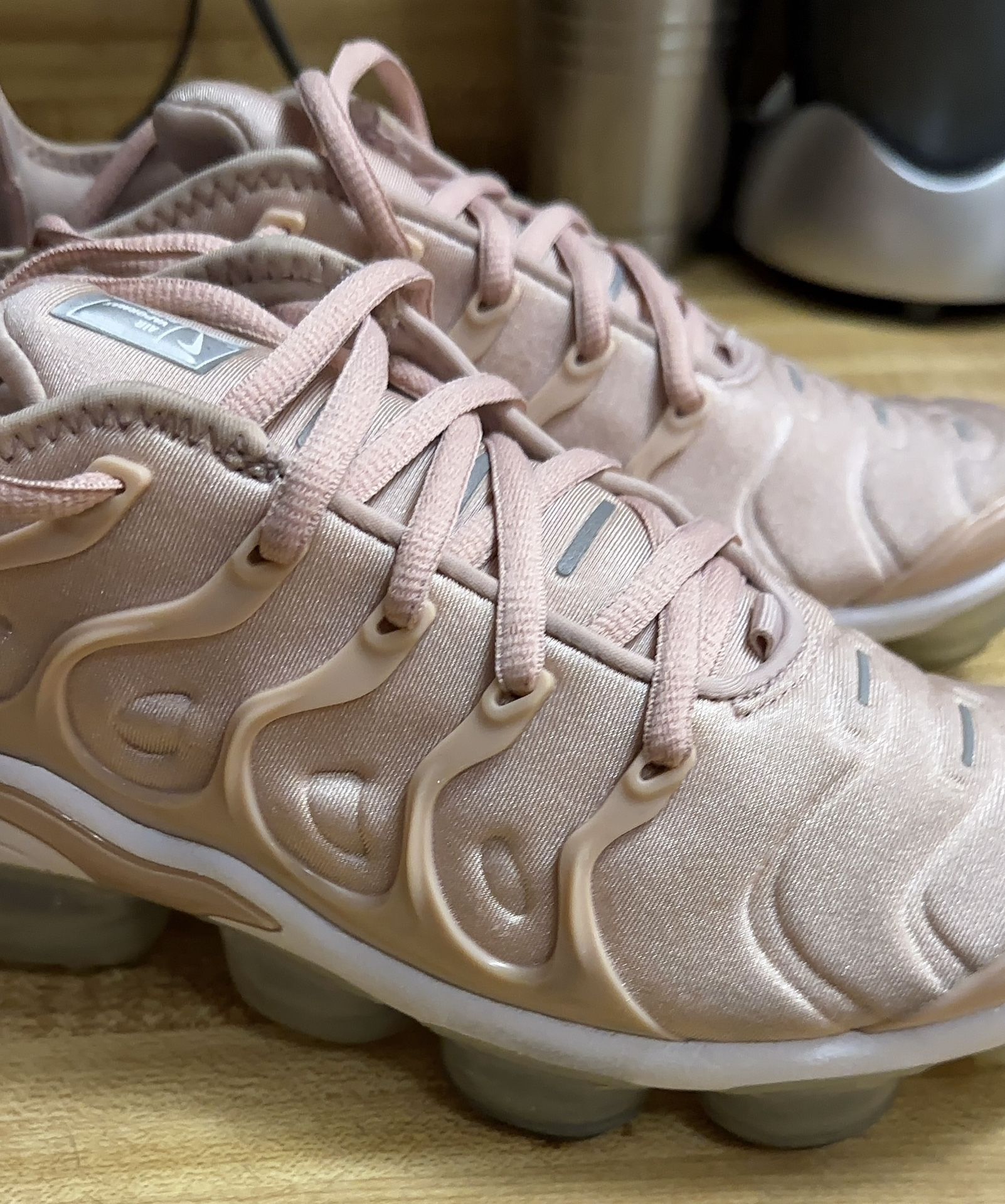 Nike Air VaporMax Plus Pink Oxford Metallic Silver DM8327-600 Women's Size