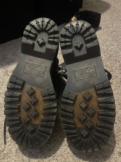 Doc Martens Size 8 Women’s