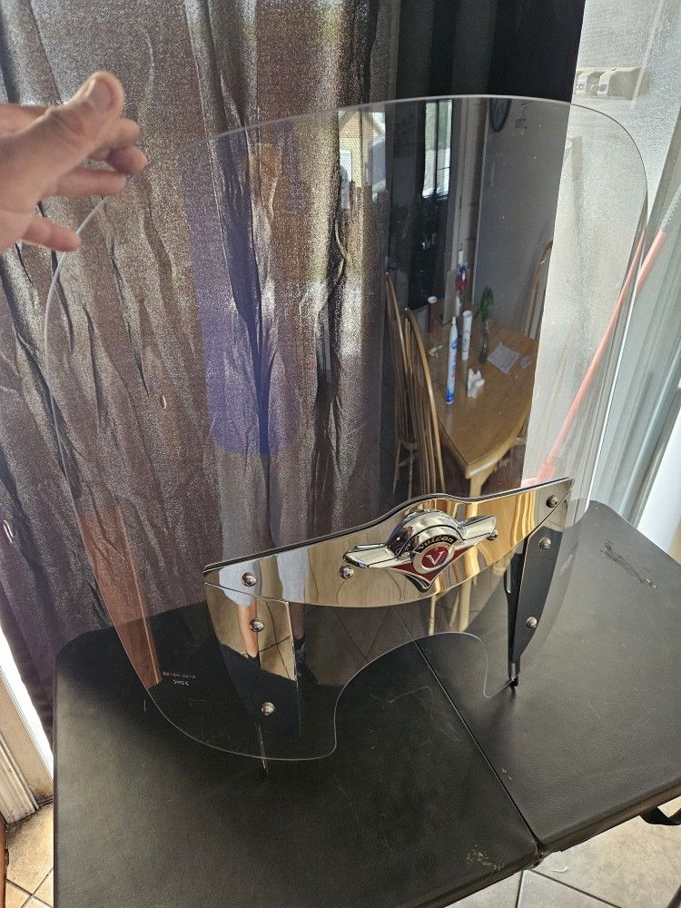 2023 Vulcan 900 Classic LT windshield