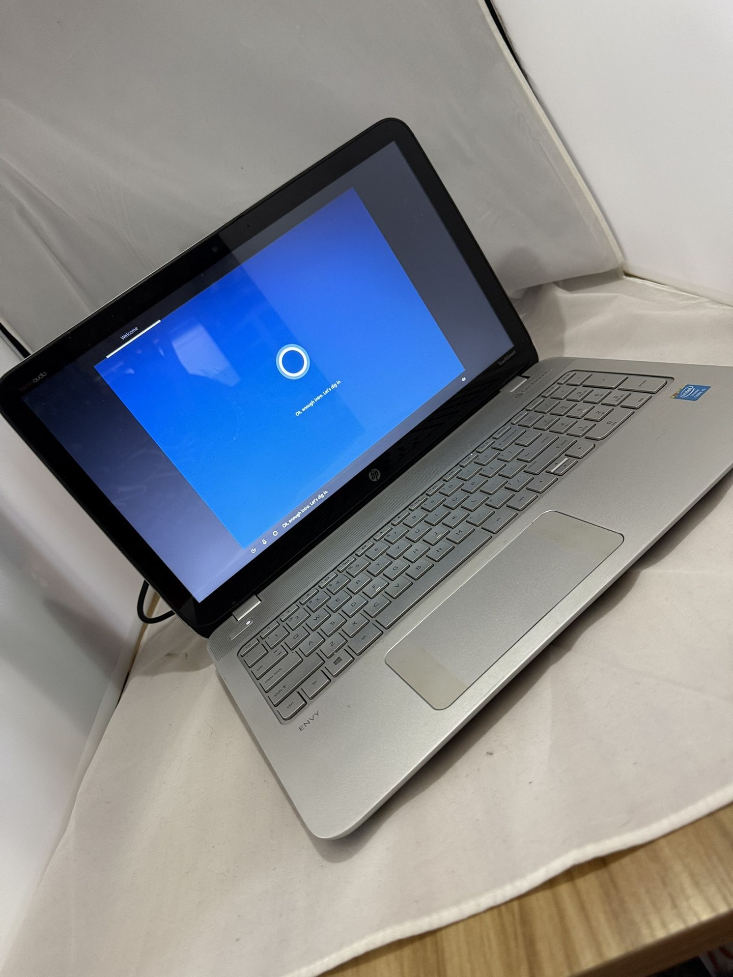 HP Envy m6-n012dx Laptop