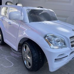 Kids Electric Mercedes Car