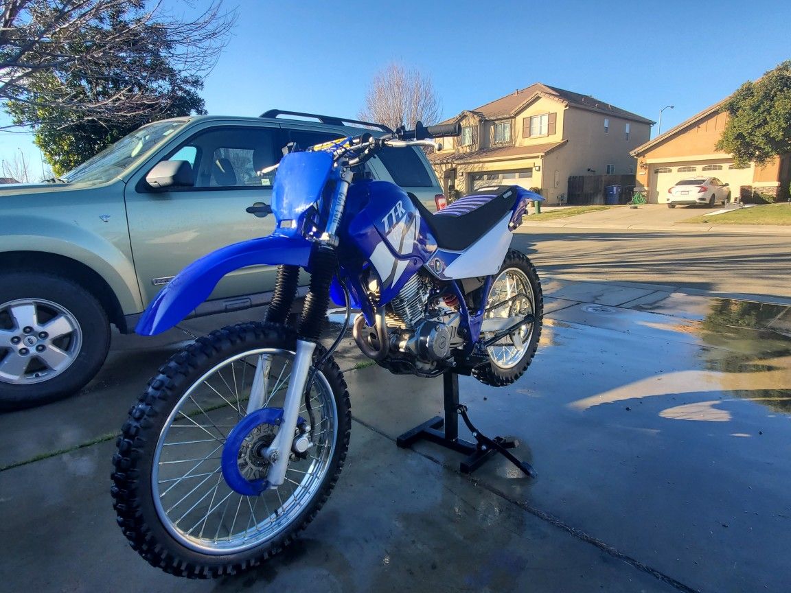 2002 Yamaha TTR225