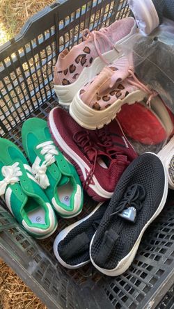 New shoes 3 pairs for ＄20
