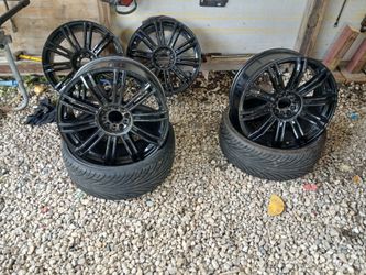 20 in black rims.....OBO