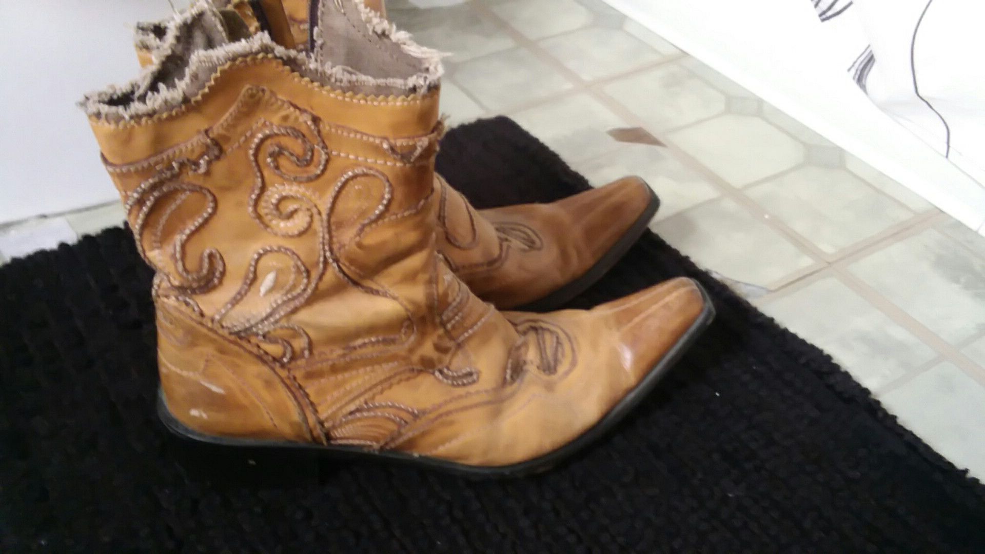 Aldo boots good condition