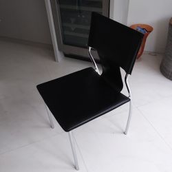 Modern Black Kitchen Chairs (4)