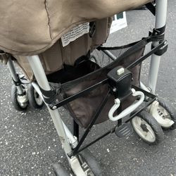 stroller 