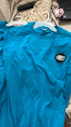 2 UF Gator Shirts Men’s Medium And Large