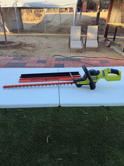 Ryobi 40V HP 26 in. Brushless Hedge Trimmer (tool only)