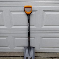 Fiskars PRO Shovel, Transfer, 42 Inch, Silver