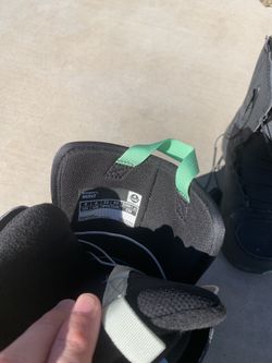Burton Imprint Size 8 Snow boots