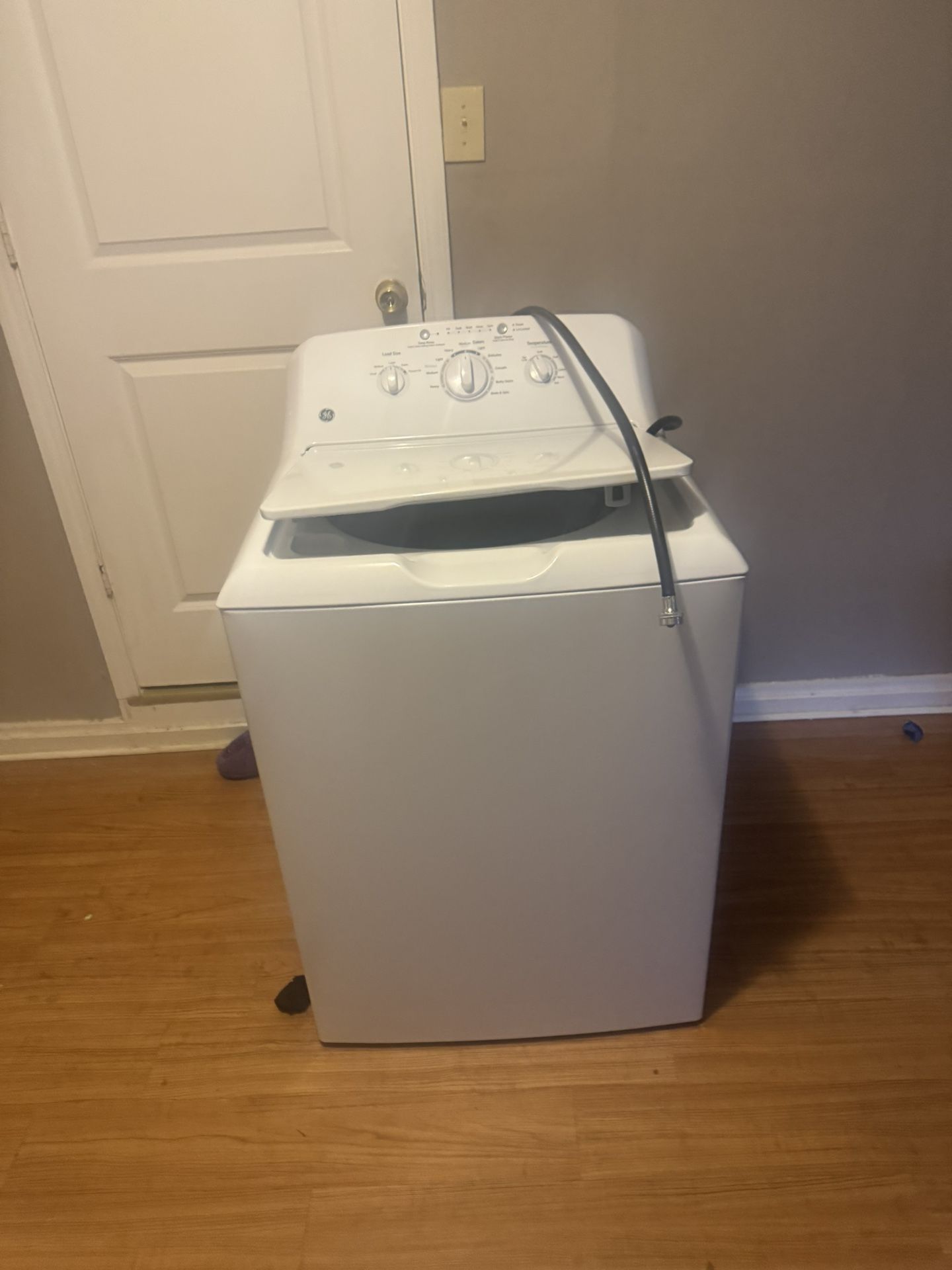 Brand new Whirlpool Washer & Dryer Set
