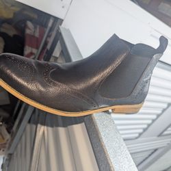 Men's- Size( 13) Dress Leather  Designer Boots. 