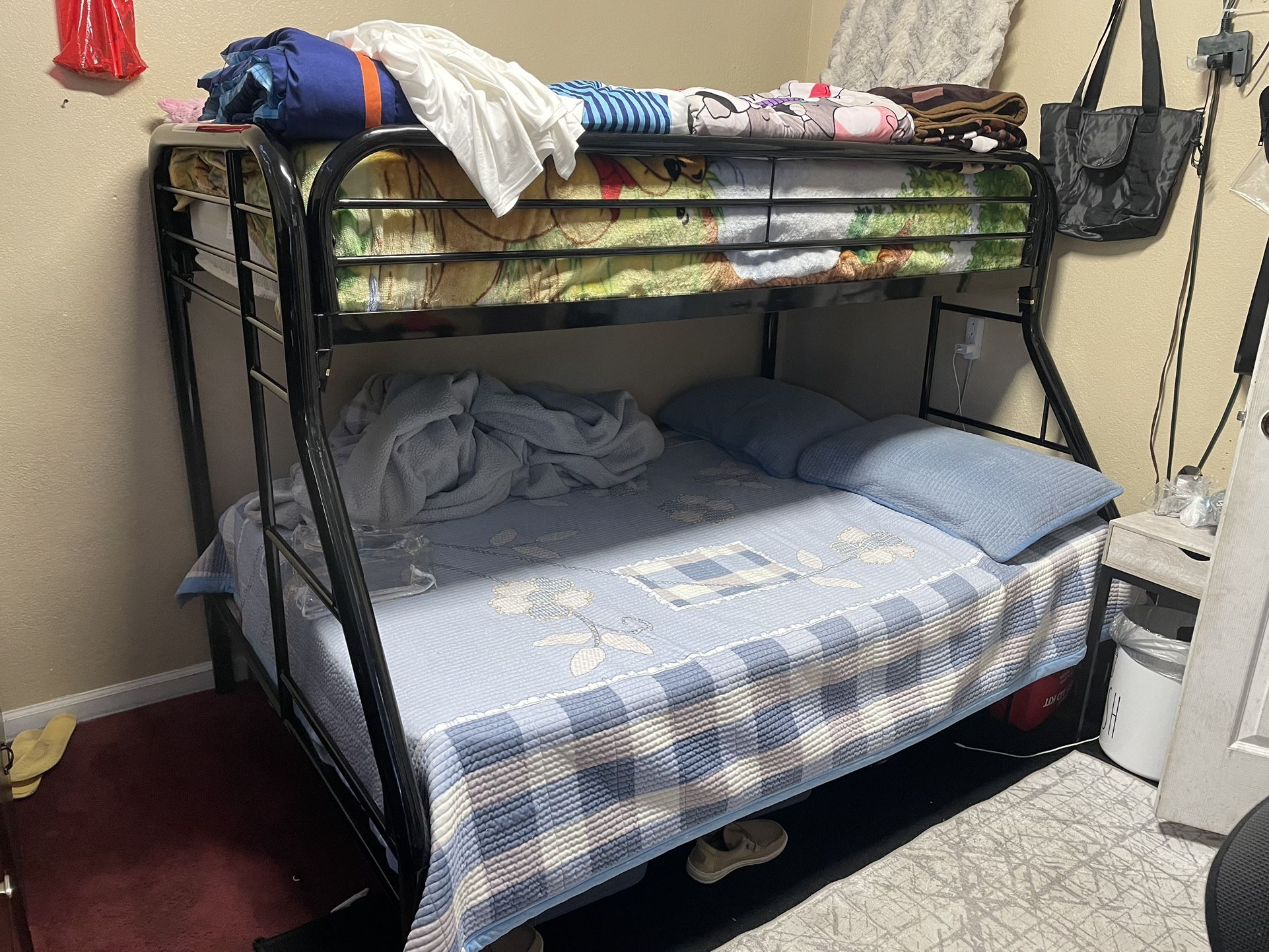 Twin/full Bunk Bed