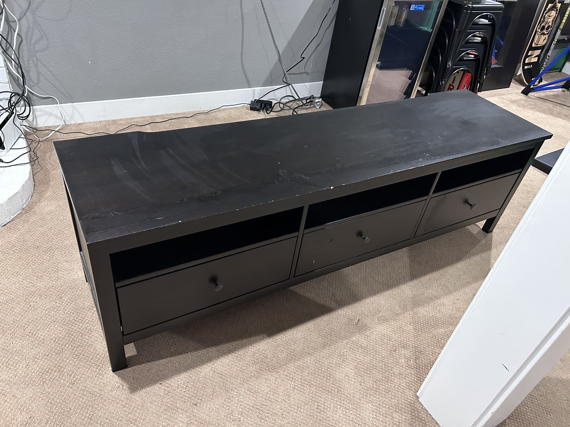 Hemnes TV Stand With Drawers