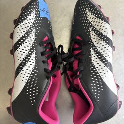 Soccer Shoes Size 8.5 