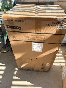 Danby Beverage Cooler Fridge