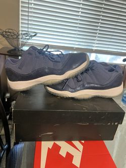 Jordan 11 Blue Moon