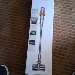 Dyson v15 Detect(Brand New) Cordless Stick Vacuum 