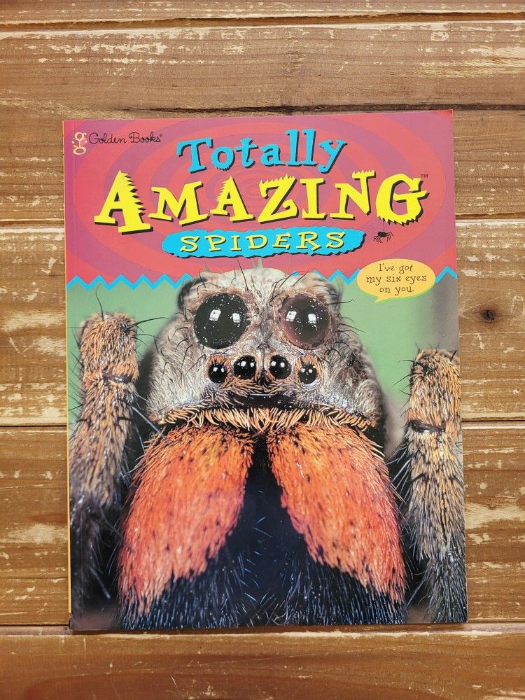 'TOTALLY AMAZING SPIDERS' PAPERBACK BOOK