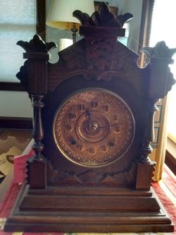 Tivoli twin screw antique clock