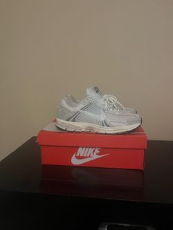 Nike Vomero 5 Platinum Tint