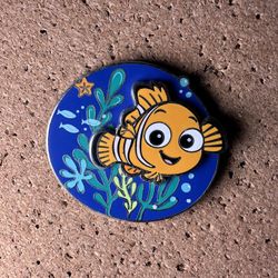 NEW DISNEY PARKS FINDING NEMO SWIMMING 3D PIN ON PIN