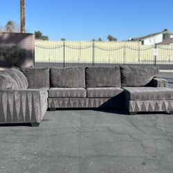 Large Gray Sectional Couch Sofa (Delivery Available)