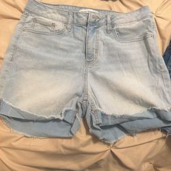 Women’s Shorts 