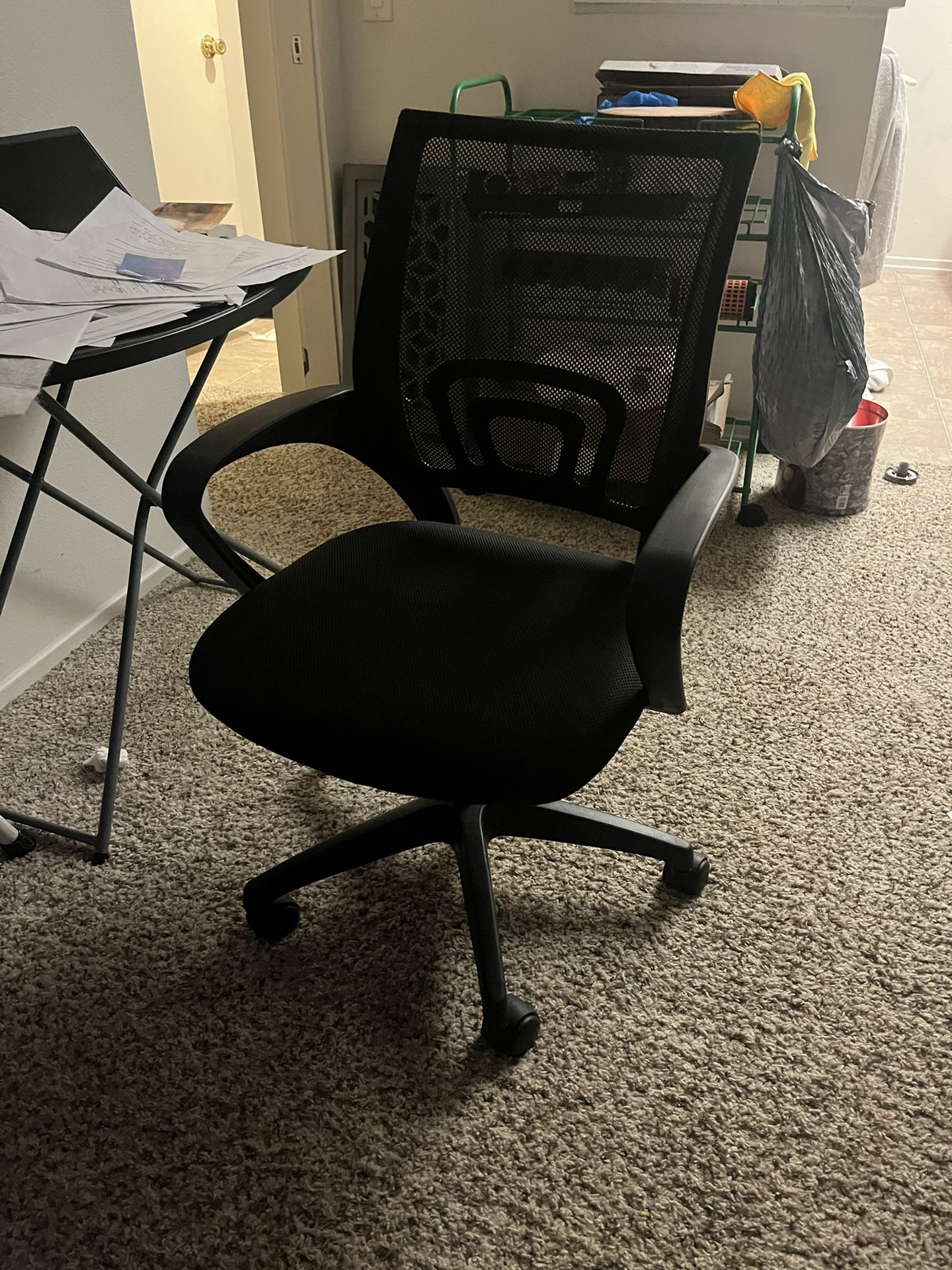 Desk Chair. $25