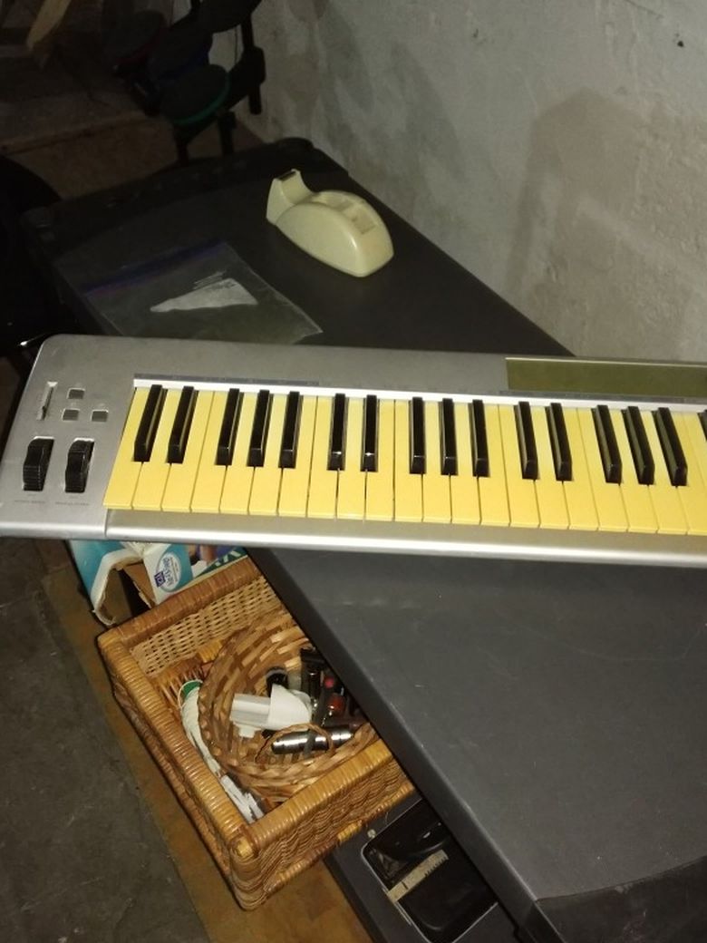 M Audio Keystation 49e Midi Controller