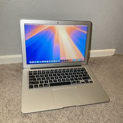 MacBook Air 13 inch i5/8GB,256gb SSD,90%Bat Health Adobe,finalCut, logicpro Ms office or best offer