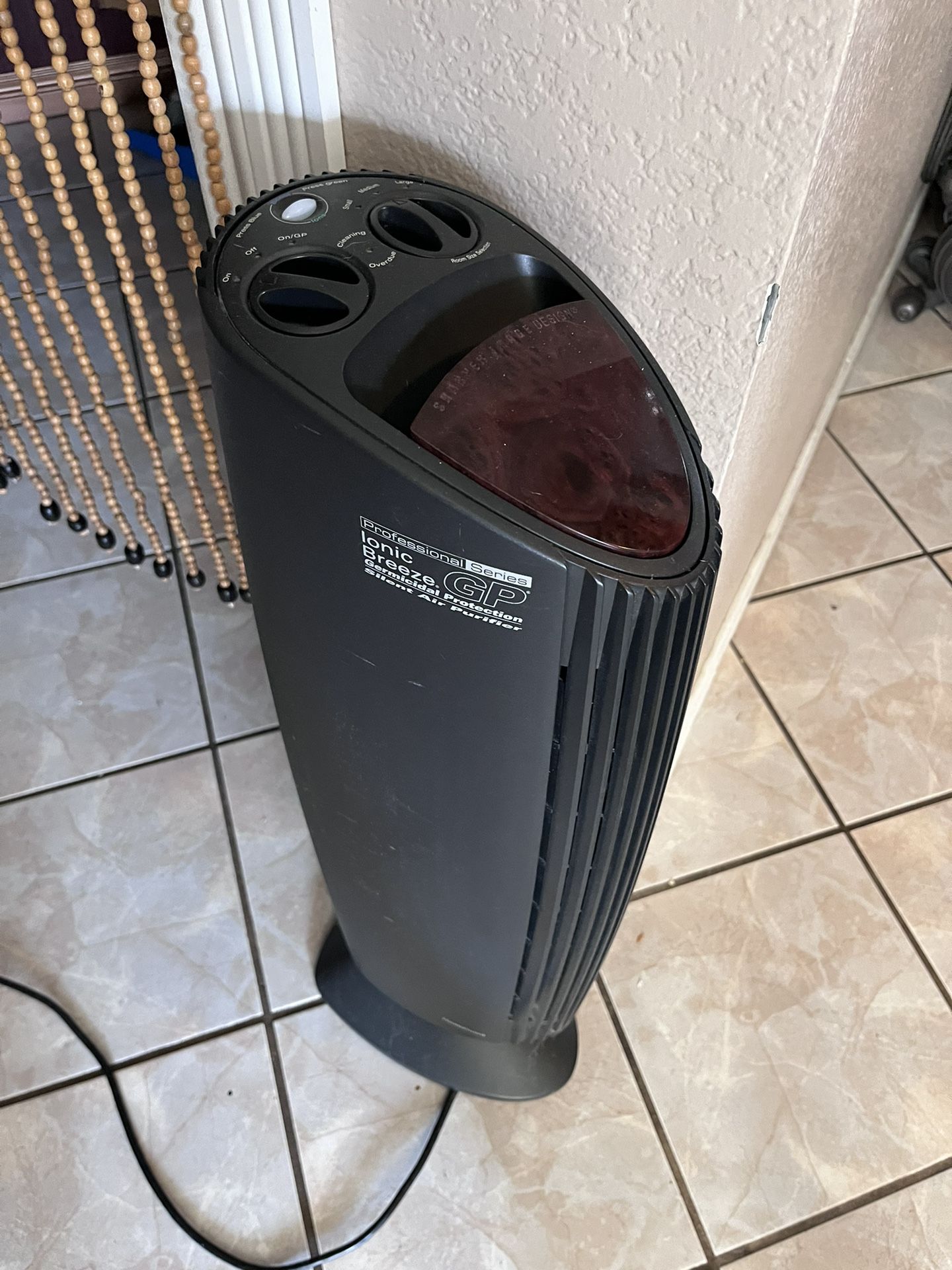 Sharper Image Ionic Breeze Professional Series GP Air Purifier S1861