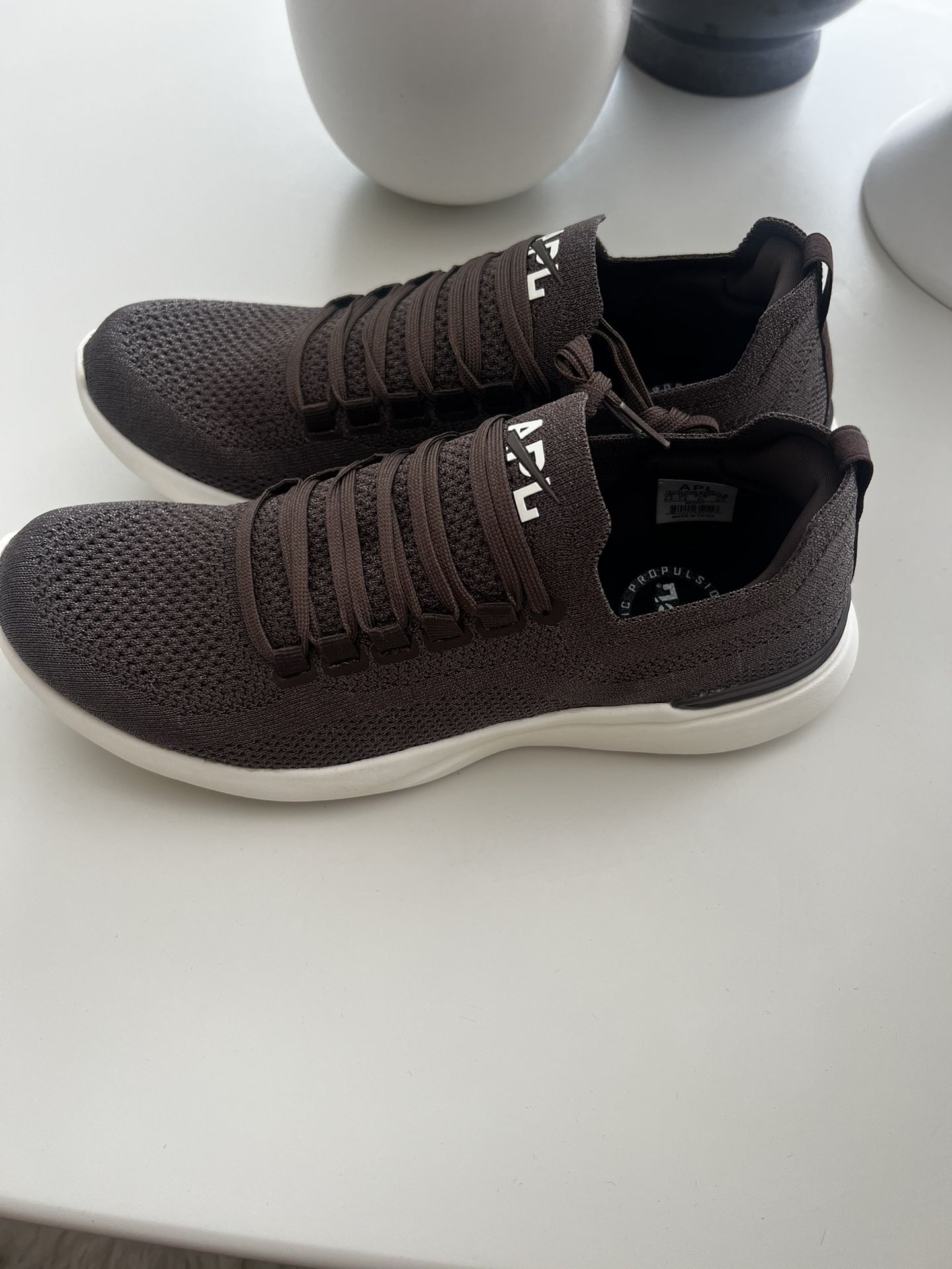 APL Sneakers