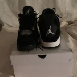 Jordan 4 Retro White Thunder