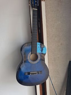 2 guitars n good shape